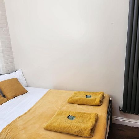 Home Away From Home Лондон Экстерьер фото